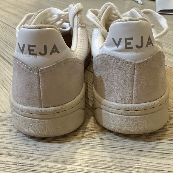 Veja V-10 B-MESH WHITE NATURAL PIERRE women’s size 7 - Picture 6 of 10